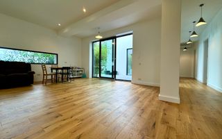 Vila cu 5 camere // * 565 mp gradina* // Tunari - Poză 11