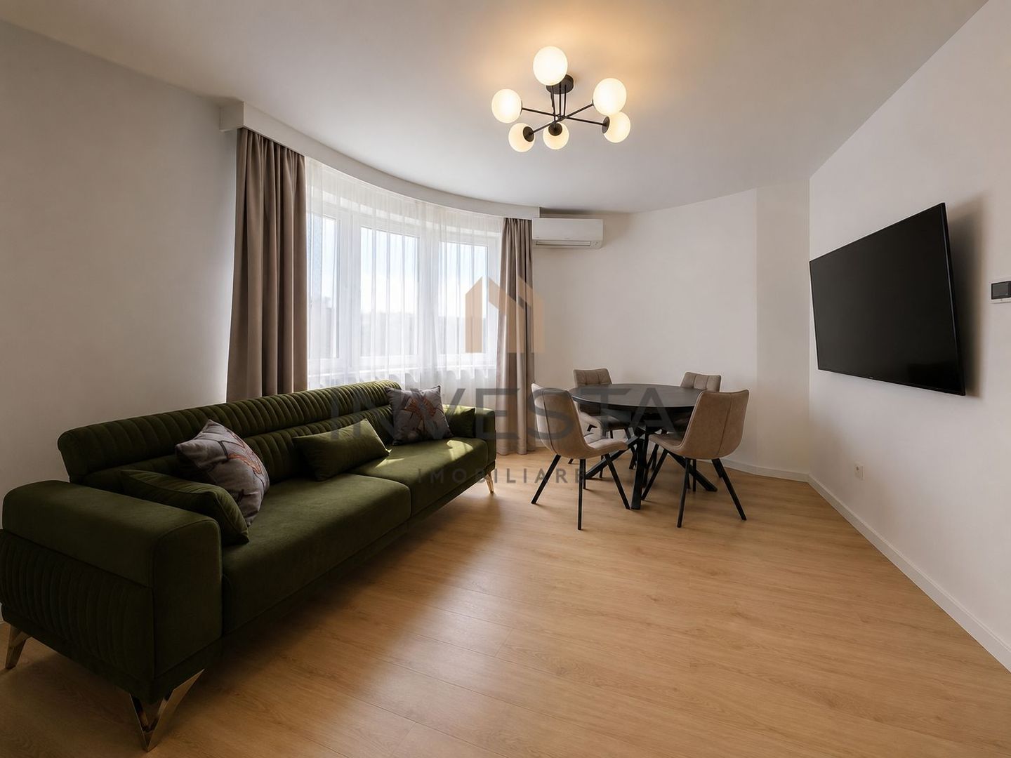 Apartament cu 3 camere si loc de parcare de inchiriat in zona Europa - Poză 1