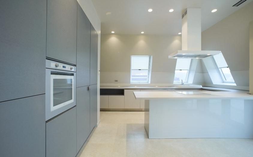 Penthouse de lux la padure,5 camere, 275 mp,  imobil boutique, 3950 Eur plus TVA - Poză 4