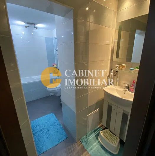 Apartament  3 Camere Decomandat - Et 1 - Bloc 1989 - Poză 3