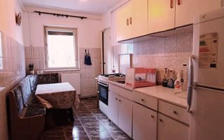 Apartament cu 3 camere in Racadau - Poză 2