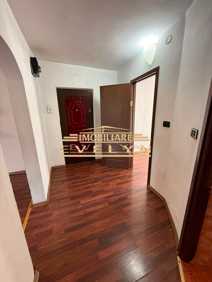 Apartament 3 camere – Strada Săvenilor | Etaj 2 | De închiriat sau vânzare - Poză 3