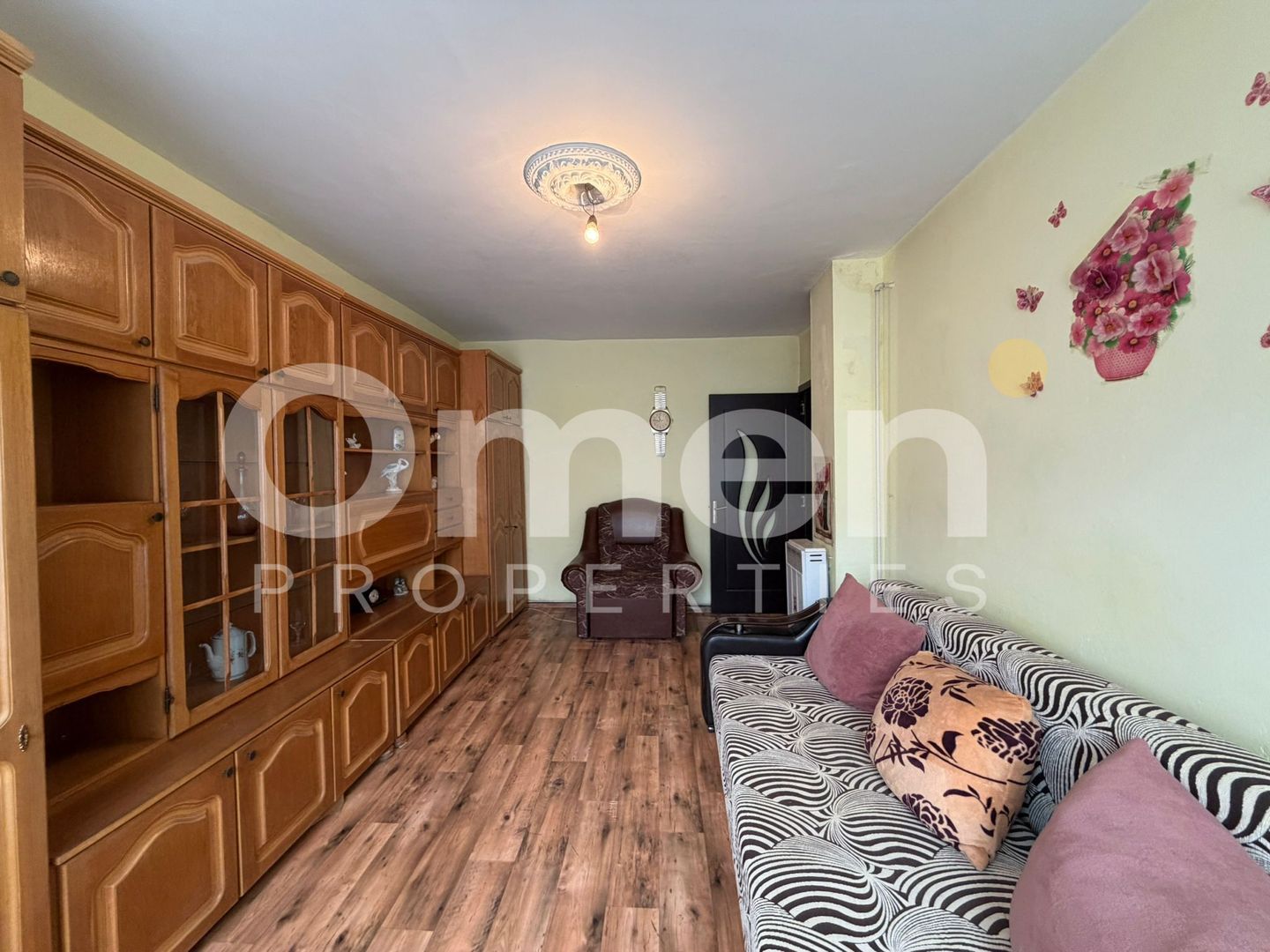 Apartament cu 2 camere decomandat, etaj intermediar, zona Center Nemes - Poză 2