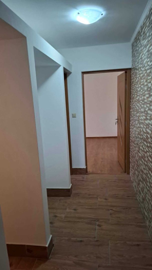 BRASADAS vinde ap 2 cam etaj 1/4 Micro 15. - Poză 4