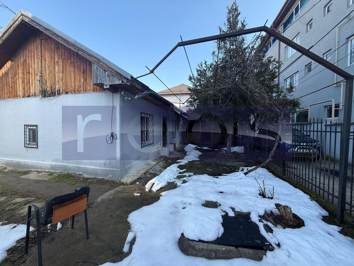 OPORTUNITATE | STRADA GARLEI | 500 MP | CONTRUCTII PE TEREN DEMOLABILE - Poză 3