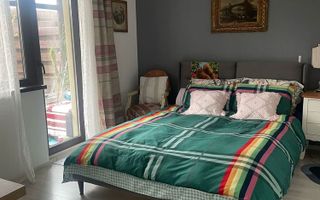 Inchiriez Apartament 3 camere, decomandat+gradinuta si loc parcare - Poză 1