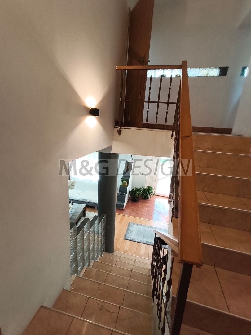 Casă individuală spațioasă cu garaj și curte generoasă – Ghiroda - Poză 29