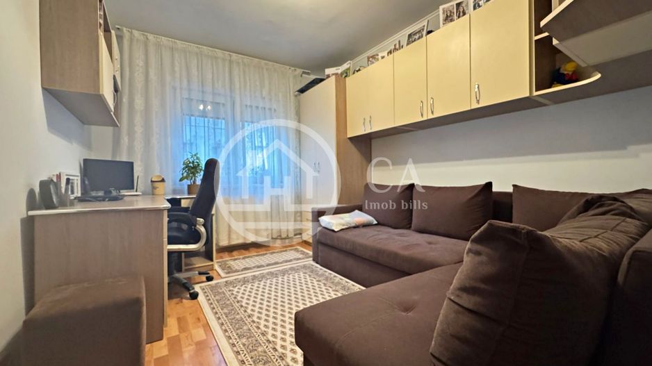 Apartament cu 3 camere de vanzare in Decebal, Oradea - Poză 4