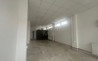 Spatiu comercial Selimbar 120 mp - vitrina la strada - zona Brana - Poză 3