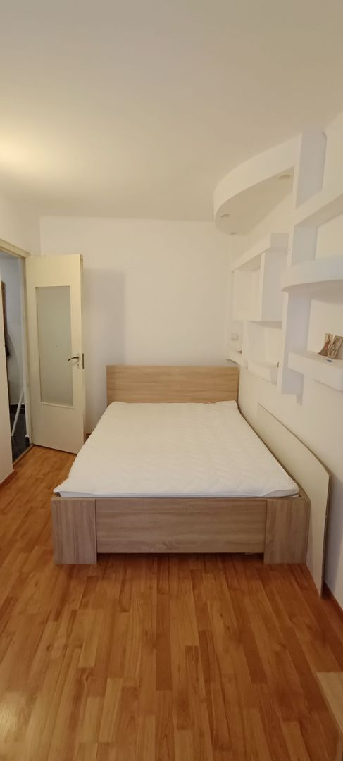 Apartament decomandat,Mobilat,Brasov-Astra - Poză 3