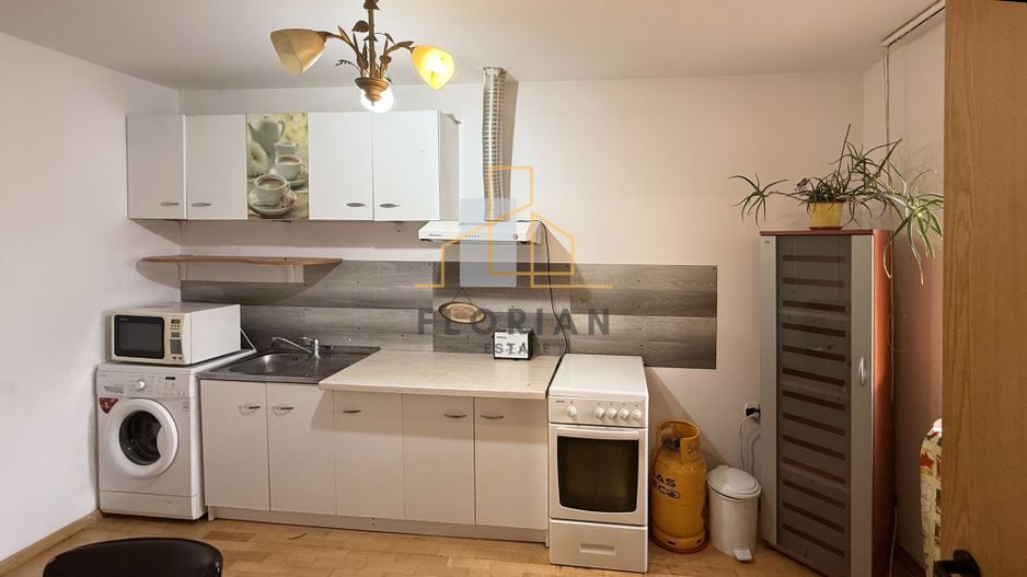 Apartament 2 camere, decomandat, cu intrare separată, la casa - Poză 7