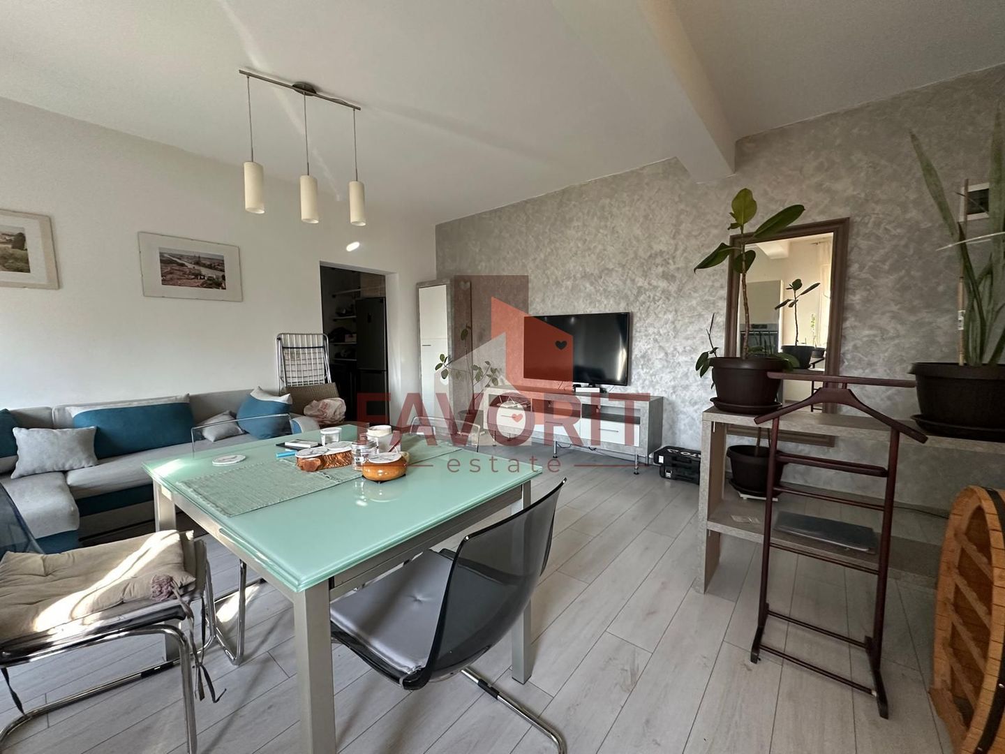 2 camere | etaj 1 | centrala proprie | mobilat si utilat | bloc nou | - Poză 4