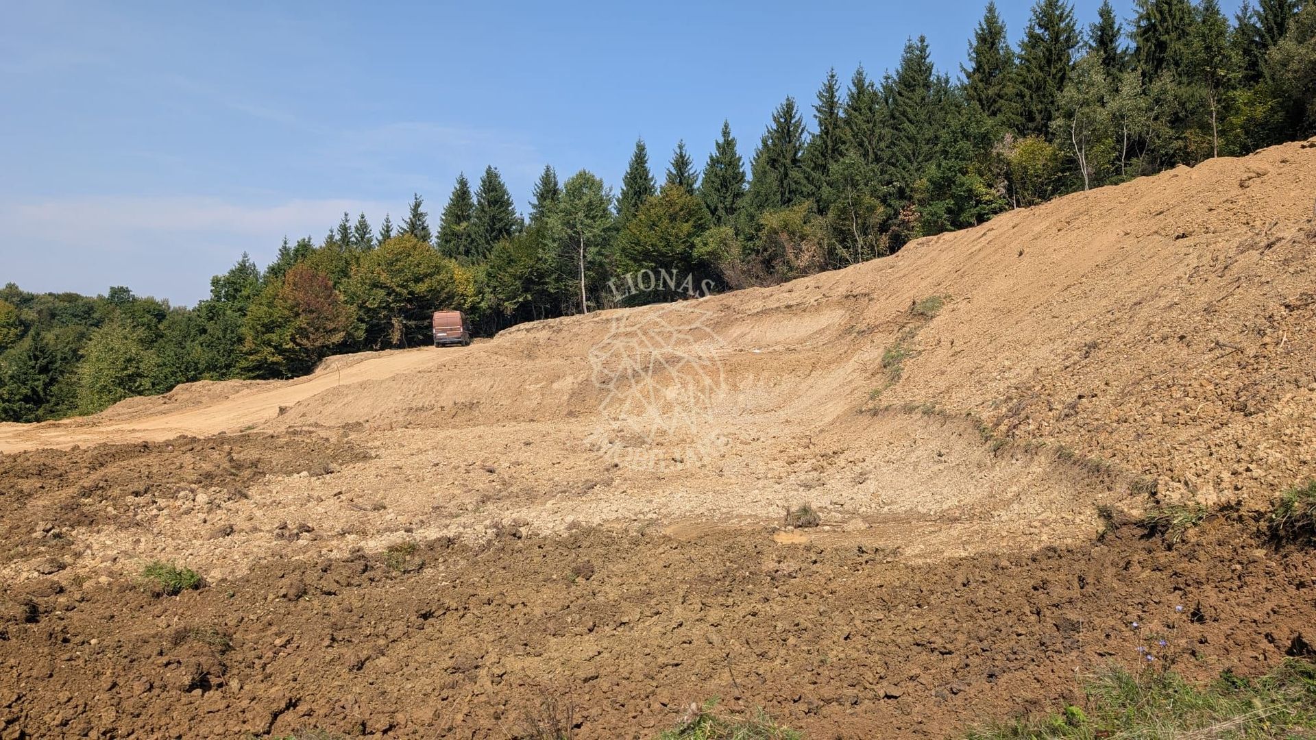 Oportunitate! Teren 500 mp extravilan, 1.4 km de centru, zona str Jelnei - Poză 1