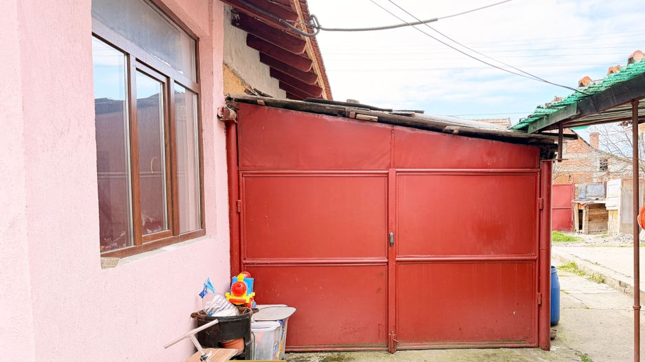 Casă de vânzare | Gai, Arad | Teren generos, acces din două străzi - Poză 11