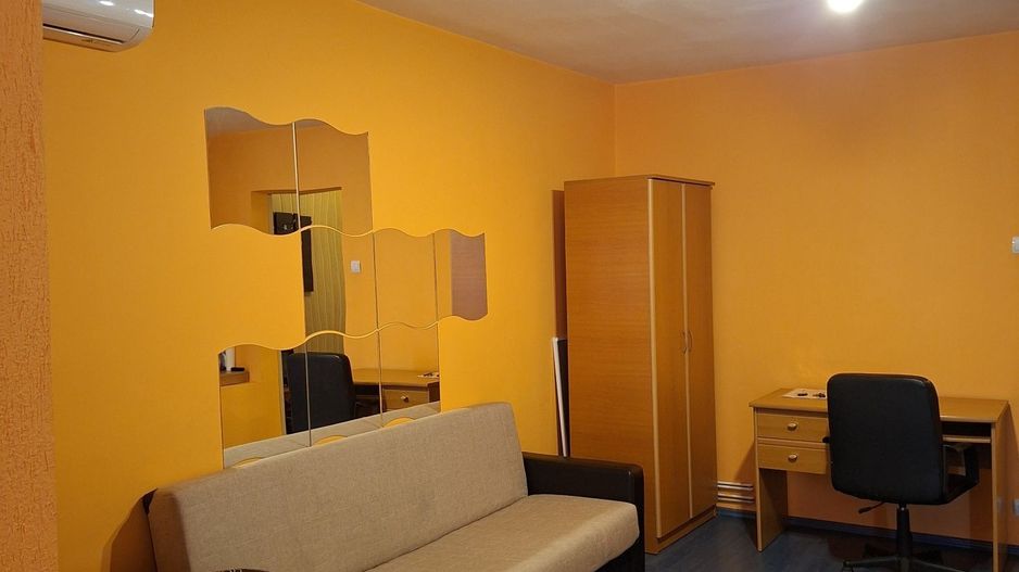 Garsoniera decomandata, pet friendly, centrala proprie, metrou 5 min, mobilata - Poză 1