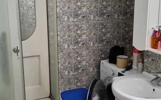 Apartament cu 3 camere Zona Gruia - Poză 6