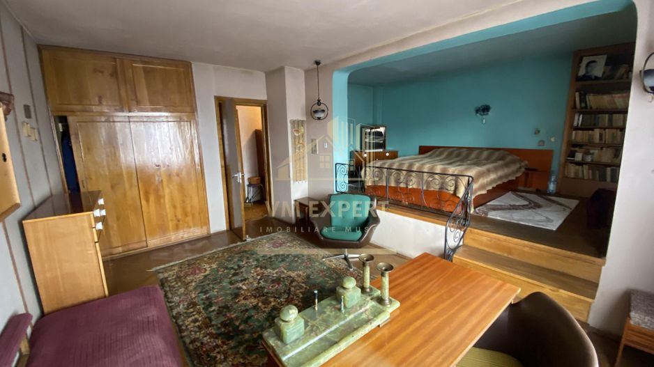 VILA 5 CAMERE, TEREN 1500 MP, CENTRAL CAMPULUNG - Poză 3