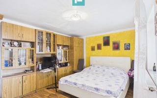 Casă solidă în Curtici cu teren de 1166 mp - Poză 7