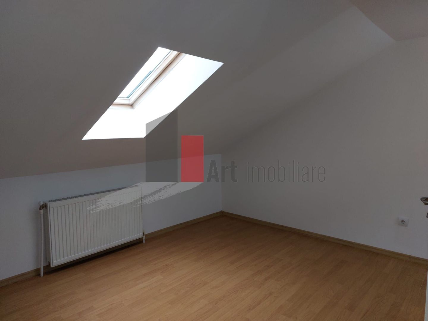 Apartamentul "BARRUKO" , P-ta Resita, liniste, verdeata, BLOC REABILITAT - Poză 12