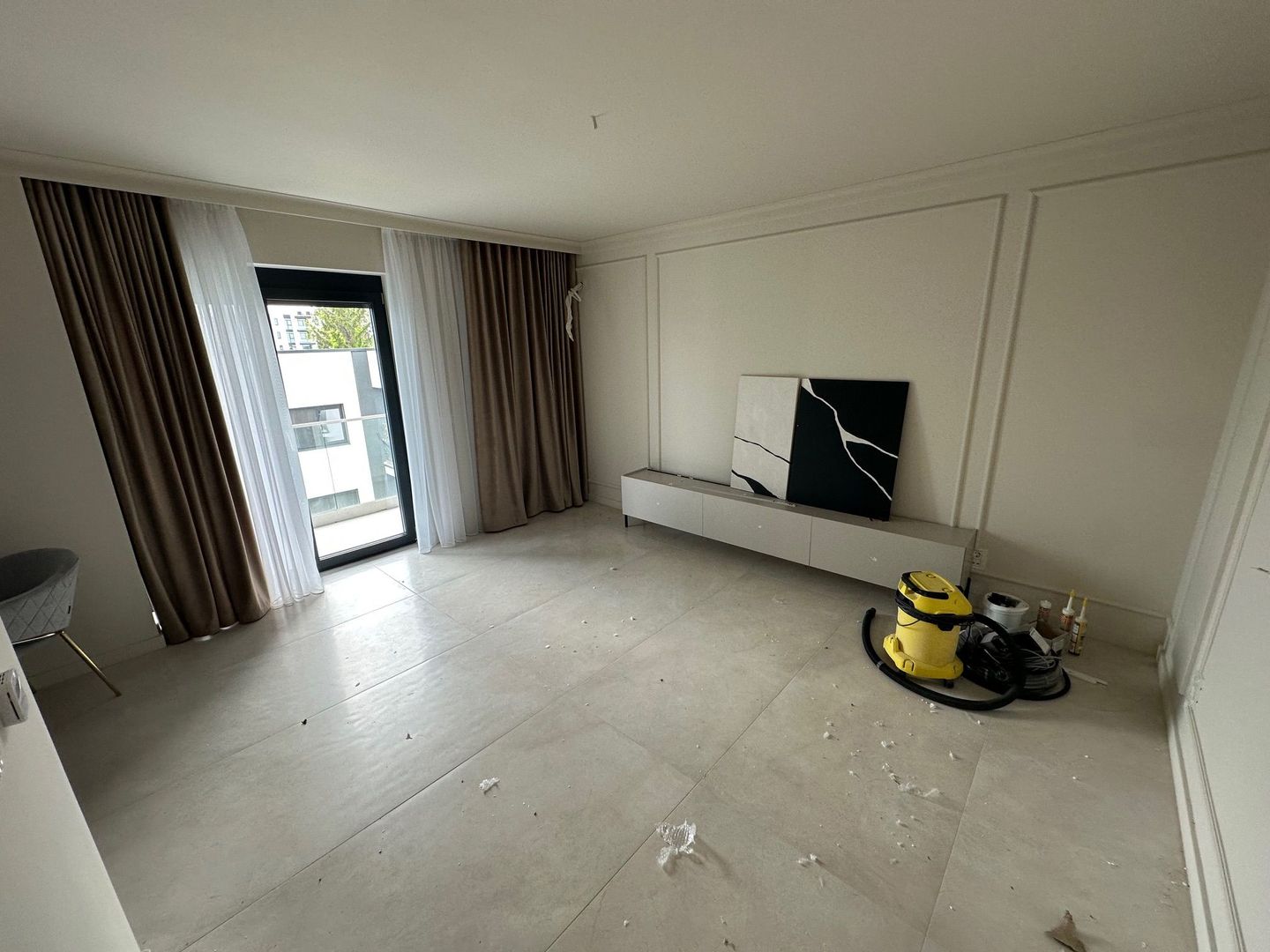 Apartment deosebit  se vinde complet mobilat - Poză 7