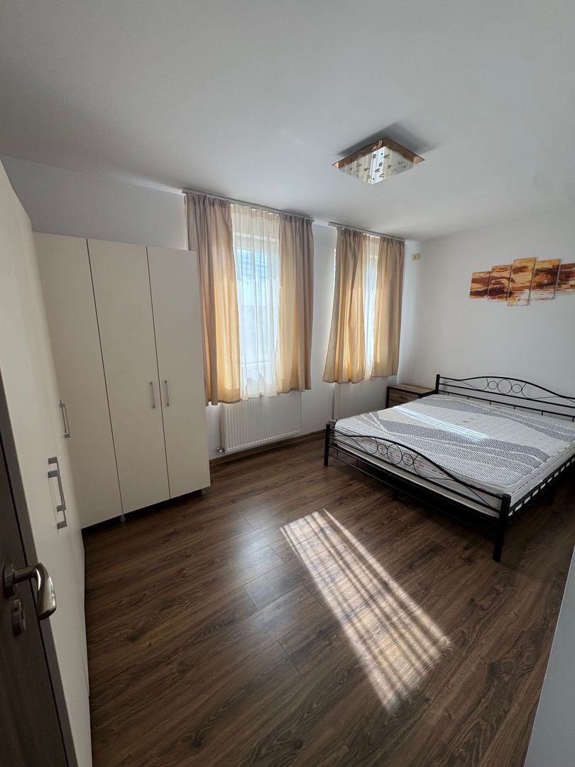 Casa Otopeni 23 august 4 camere, curte 250m - Poză 9