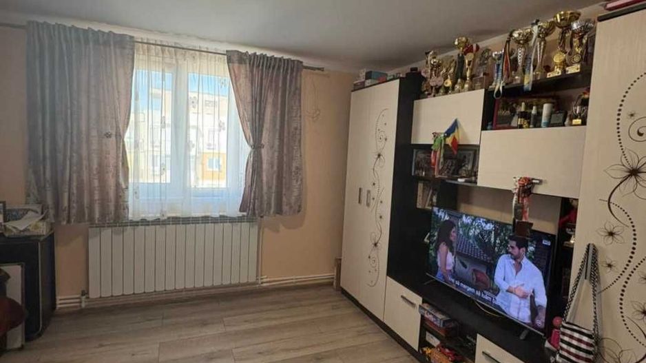 Apartament 2 cam dec Micro 21,et 10 - Poză 1