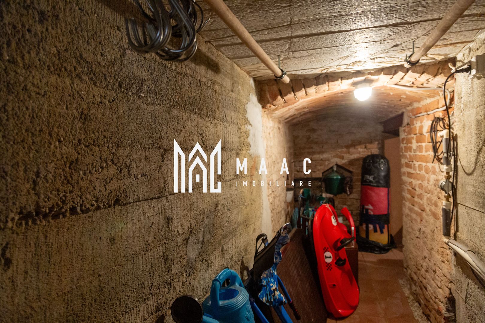 Casa 6 camere | P+M | Curte | 270 MPU | Zona Centrala - Poză 81