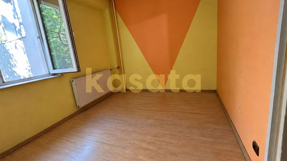 3 camere | Etaj 1 | 2 băi | 2 debarale | Decomandat | Zona Vitan - Poză 5