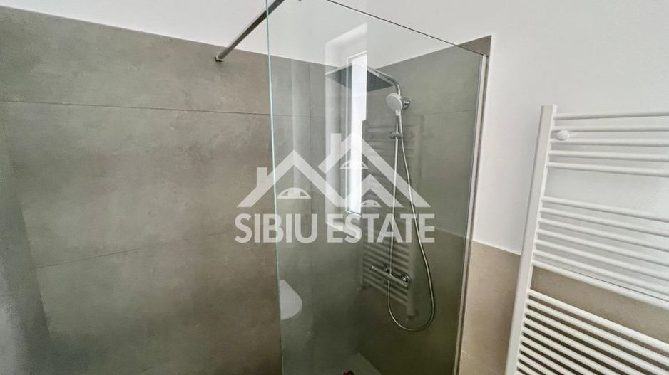 Finisat la cheie Intabulat, 3 camere, 2 bai, 2 parcar,i zona Dracula - Poză 4
