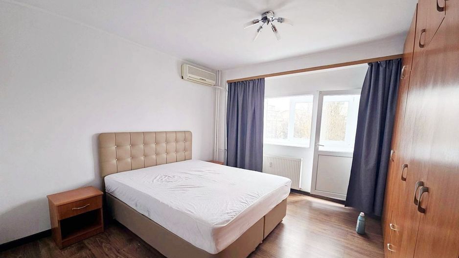 Inchiriez 2 camere Piata Victoriei - decomandat (proprietar) - Poză 2