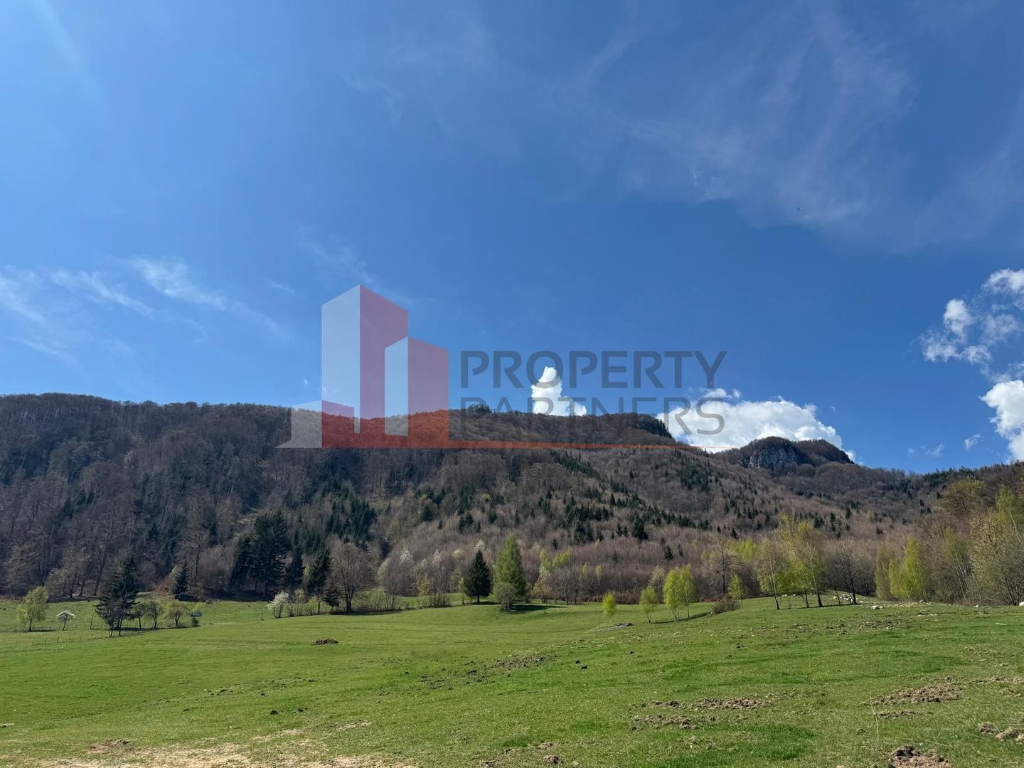 Terenuri Bran - Predelut  Priveliște către Bucegi și Postăvaru - Poză 15