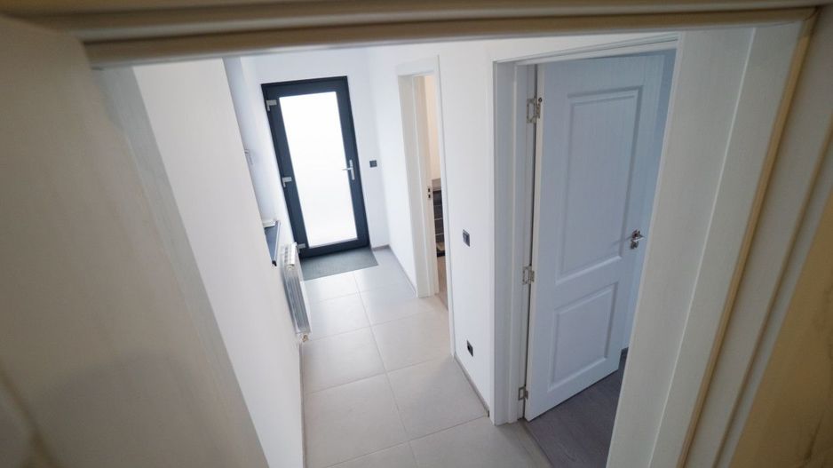 Agigea - Casa  deosebita cu piscina, mobilata si utilata complet. - Poză 53