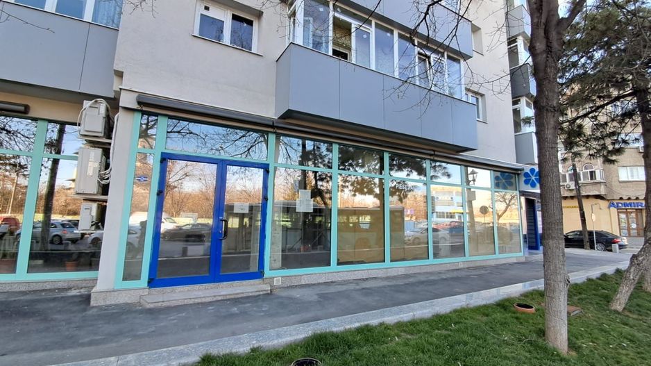 Spatiu comercial vitrina de 20 M - Metrou Eroii Revolutiei S143 - Poză 2