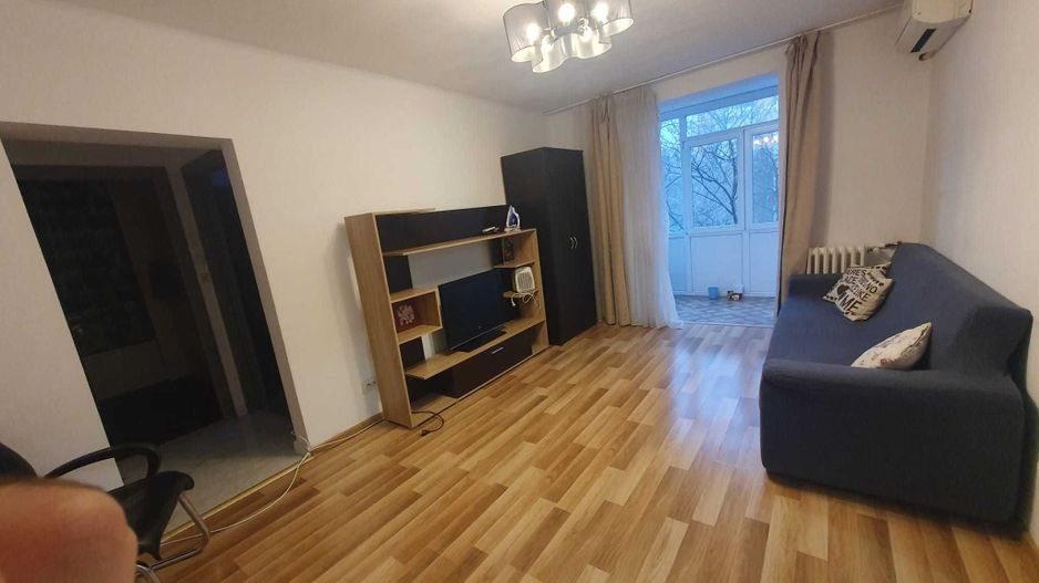 Apartament 3 camere, balcon, mobilat complet, etaj 3, Titan - Poză 1