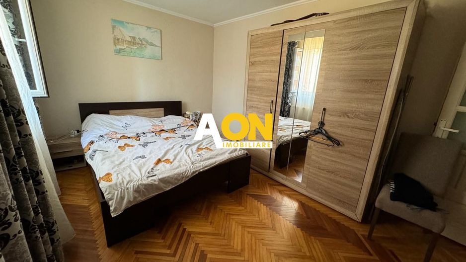 De vanzare apartament 3 camere, Cetate, zona B-dul Transilvaniei - Poză 4