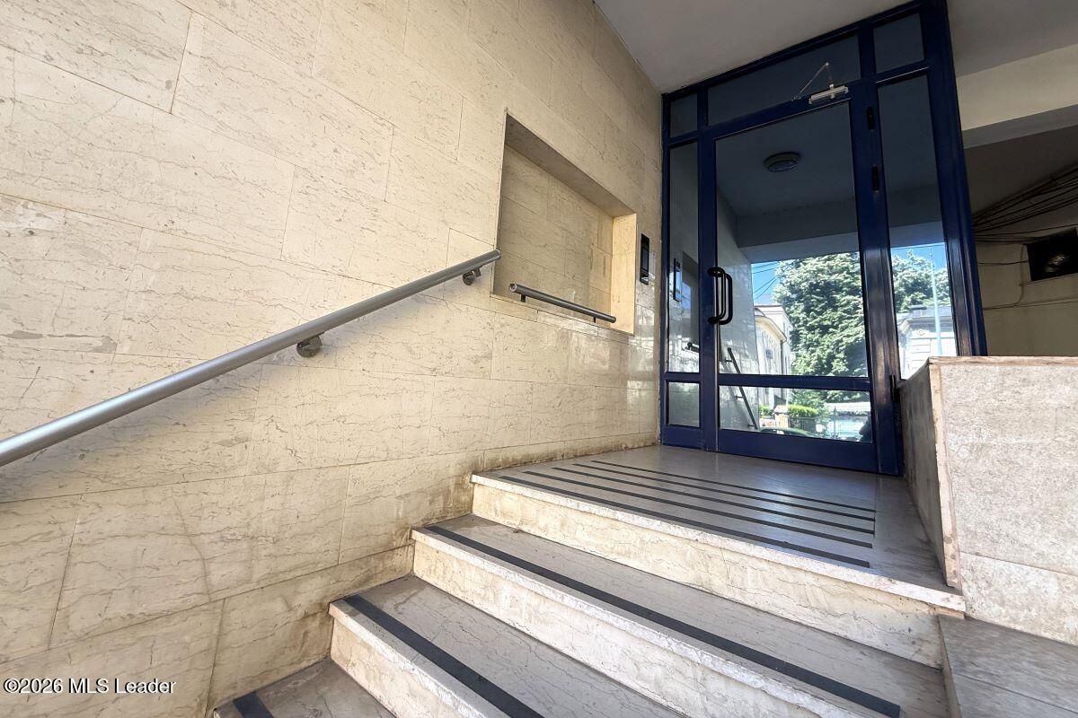 Polona - Duplex 256 mpu, 6 camere, etaje 6+7, panorama, terase 52 mp - Poză 38