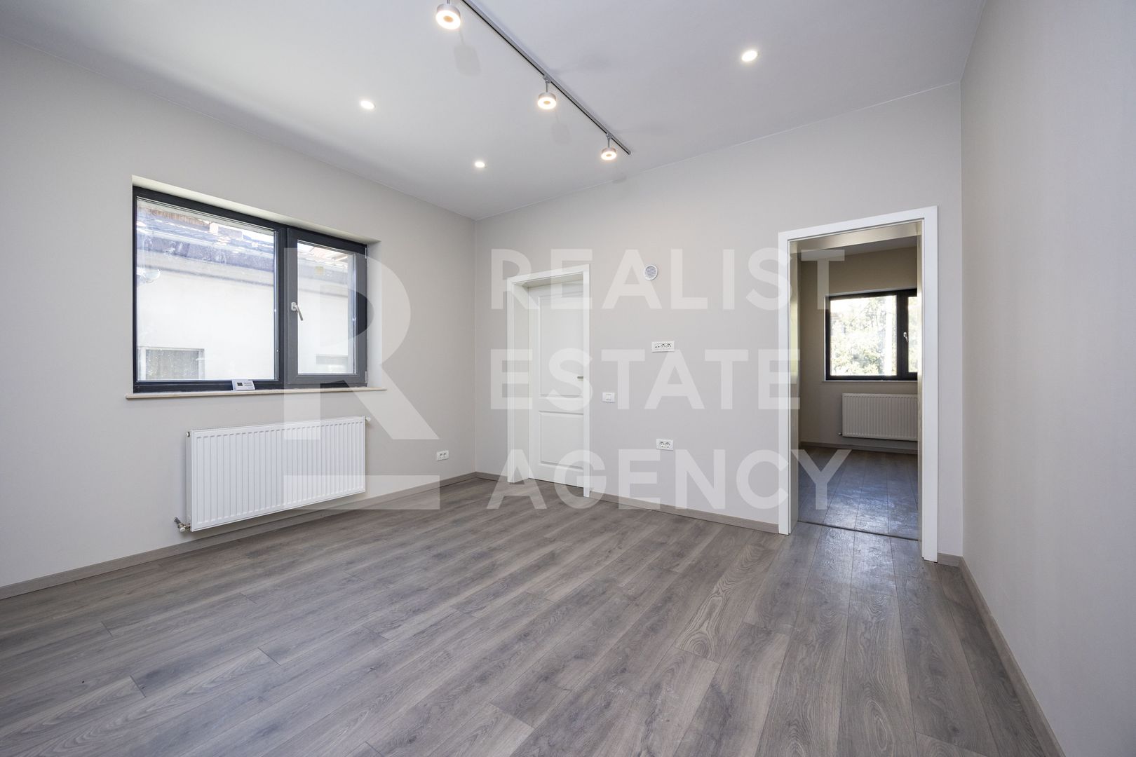 Chirie, casă, 8 camere, zona 1 Mai, București - Poză 42