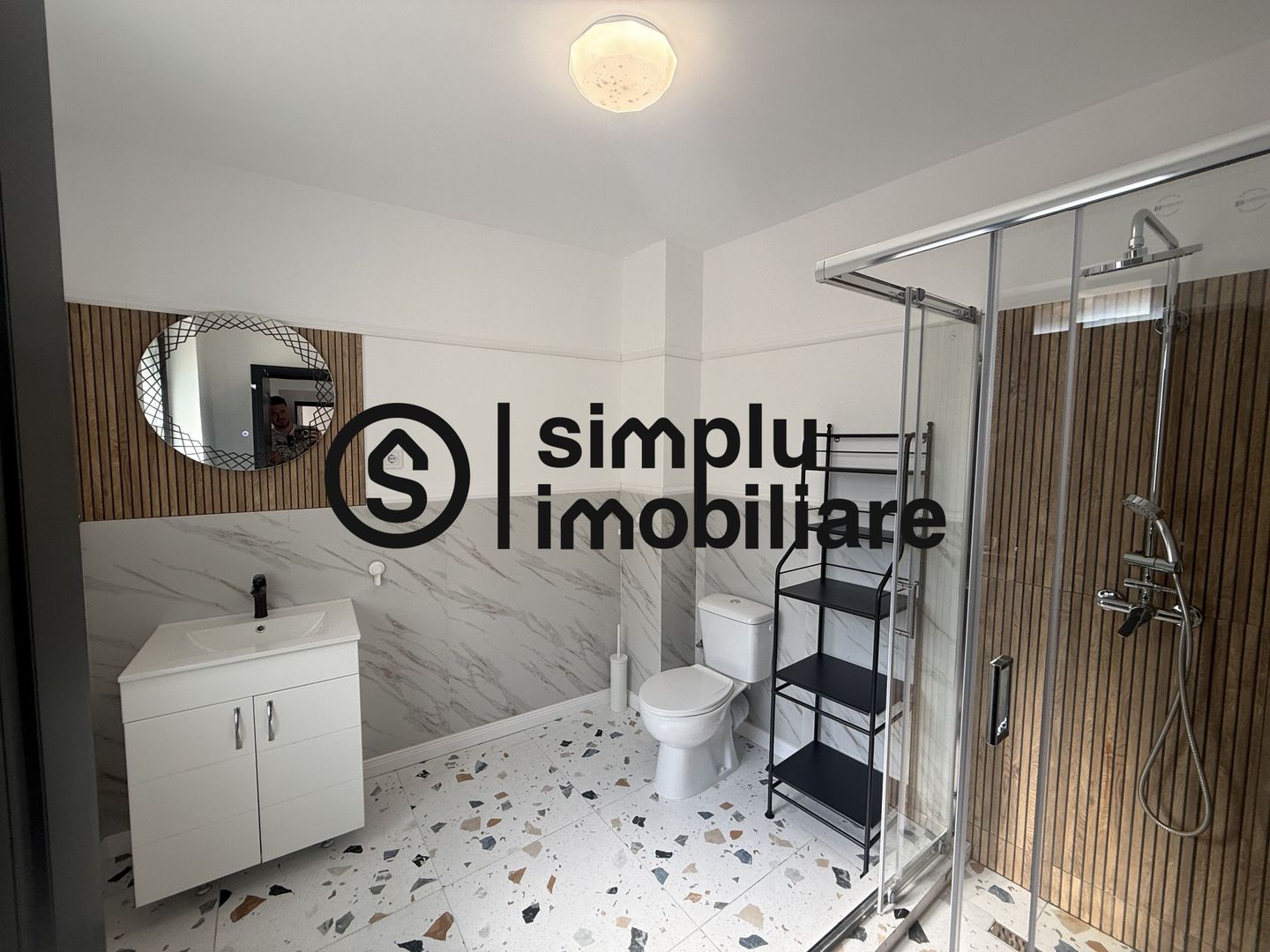 Garsoniera, ultracentral - 400 Euro - Poză 9