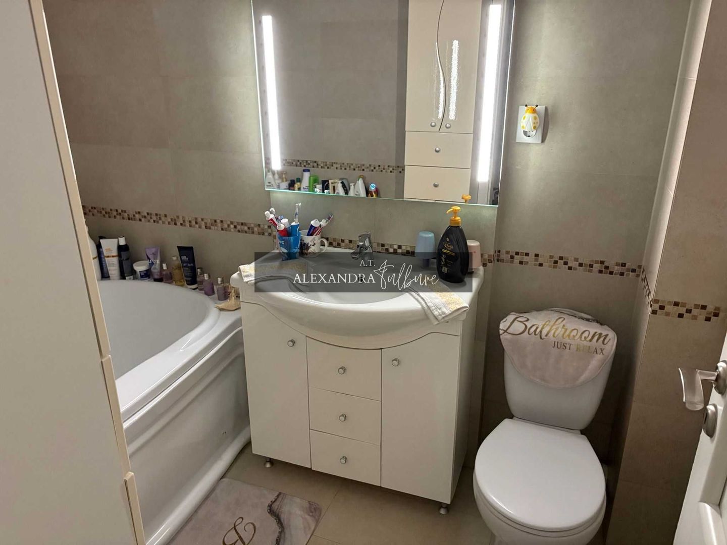 Apartament 3 camere, 2 balcoane, etaj intermediar - Poză 7