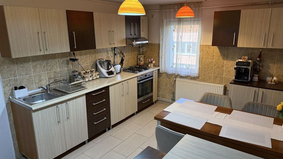 Aradului-BRD | 2 camere | Centrală proprie | Mobilat-utilat | Boxă - Poză 1