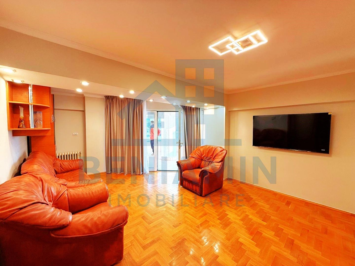 4 Camere-Ultracentral-Langa Mercur-Mobilat-Utilat-Disponibil Imediat - Poză 3