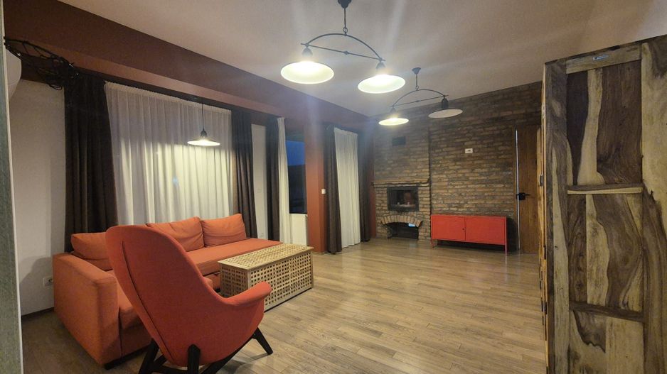 Bloc nou, sectiune mare, apartament 3 camere cu semineu, terasă mare si garaj - Poză 7