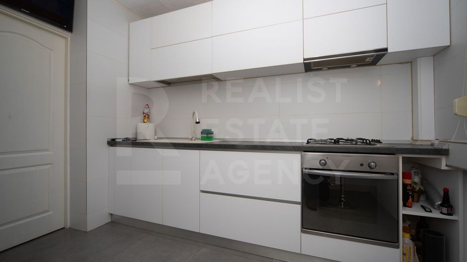 Vânzare, apartament, 3 camere, zona Drumul Taberei - Poză 3