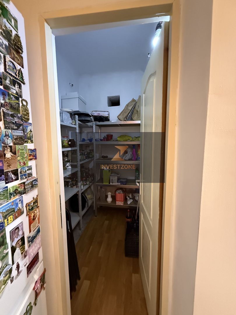 Apartament la casă cu curte proprie 311 mp și acces auto Ioșia, Oradea - Poză 15