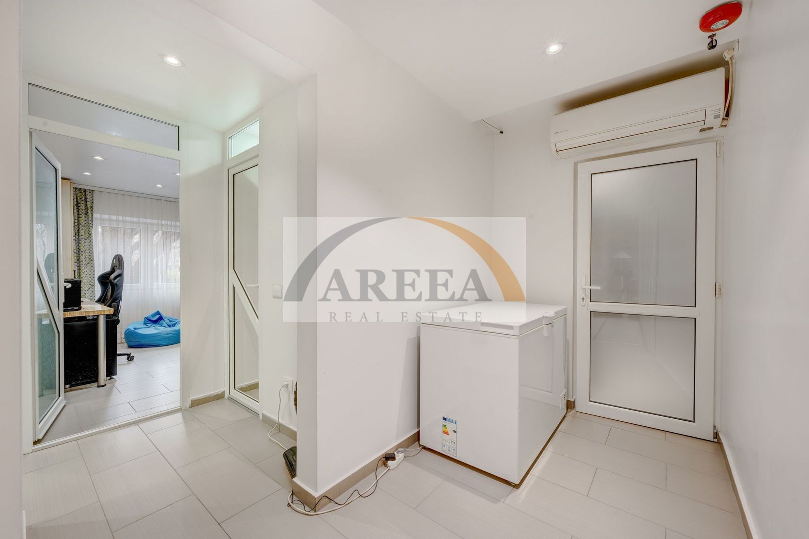 RAR SI FRUMOS - de vanzare 4 camere PREMIUM, parter/4 - Brancoveanu - Poză 15