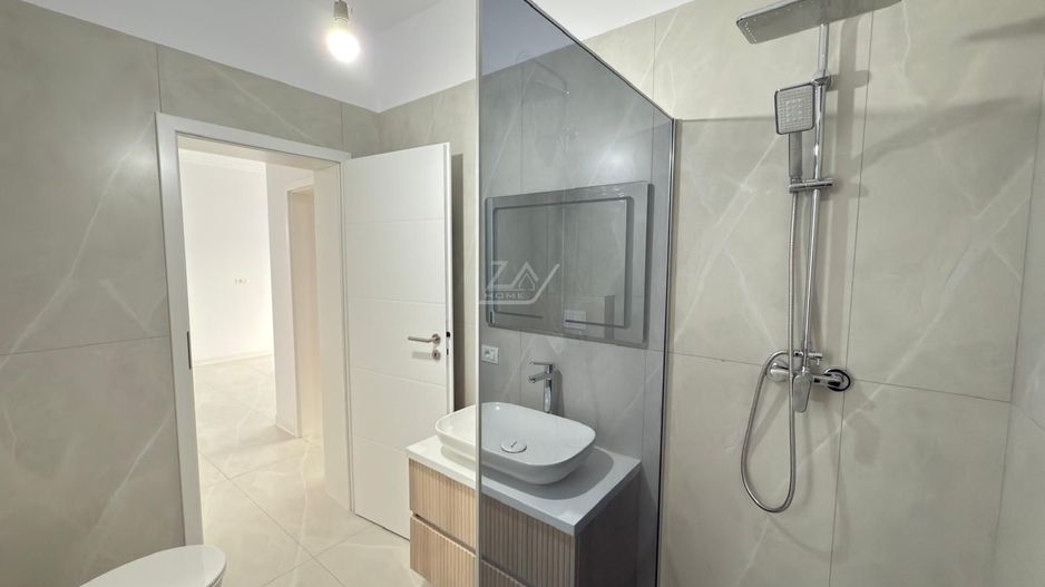 Asfalt. Loc de parcare. Etaj 1. - Poză 7