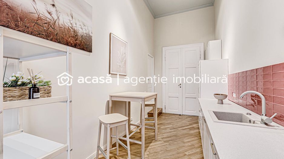 Apartament renovat in zona istorica - Poză 3