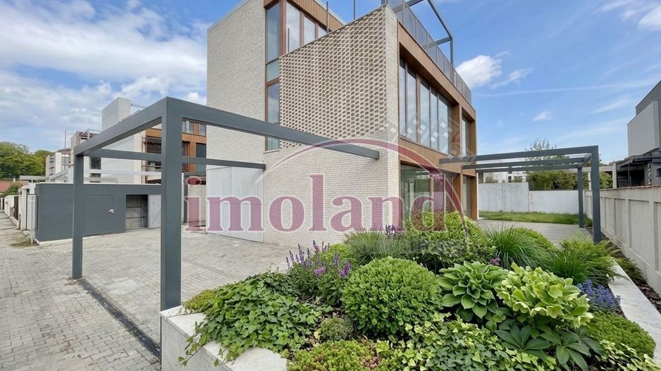 Vanzare - vila NOUA - 6 camere+curte - Iancu Nicolae-Pipera - Poză 4