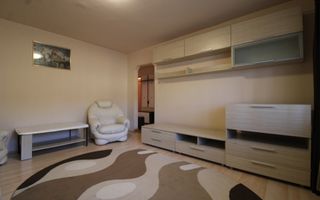 3 camere + 2 bai, centrala proprie. zona Aradului. - Poză 2