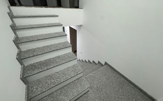 Sacalaz individuala P+E,Terasa,balcon,2 bai,5 camere,2 F.s - Poză 13